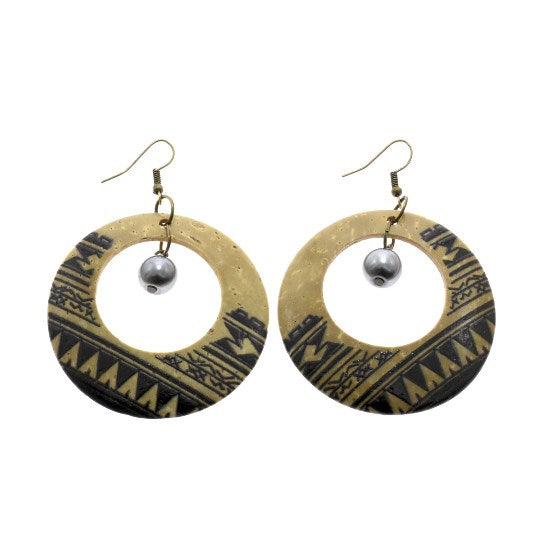 Beige Round Earrings with Pearl